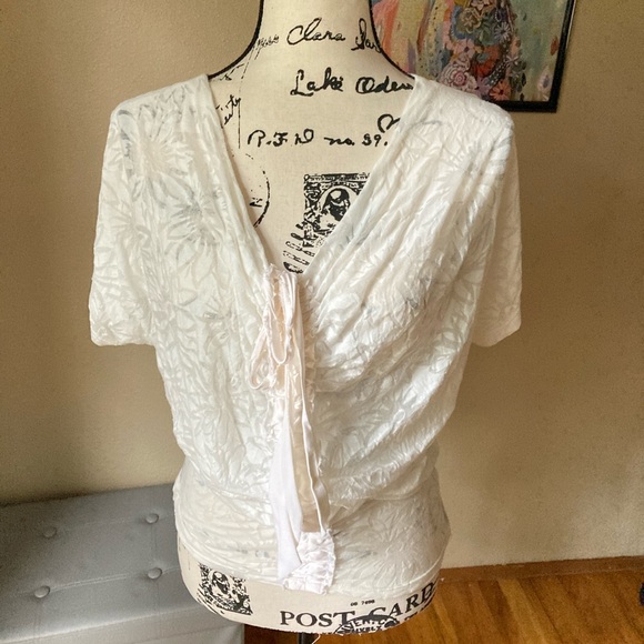 BCBG women's creamy white sheer floral top S - Picture 1 of 3
